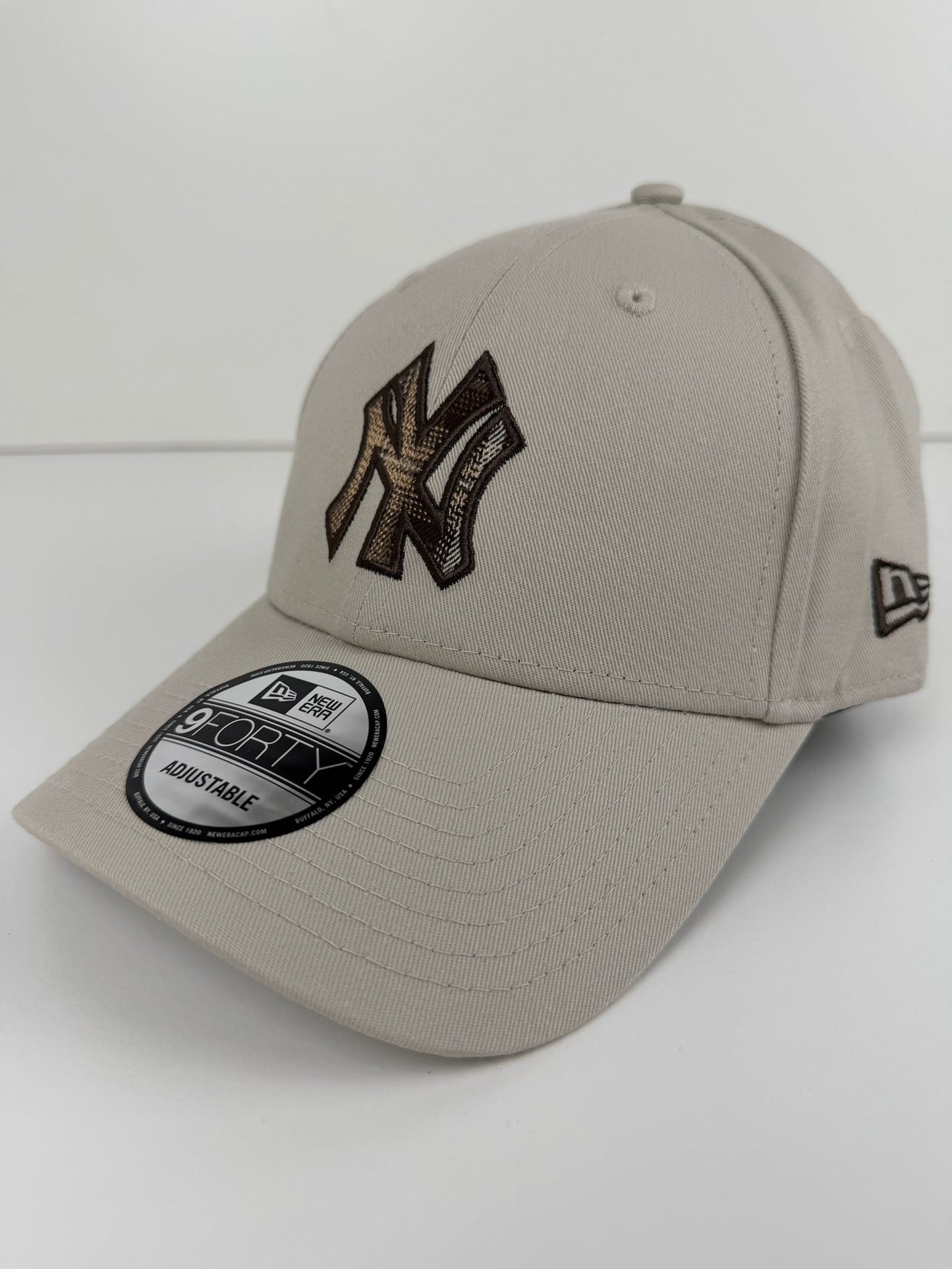 New Era 9Forty NY Yankees Cap – Stone/Brown