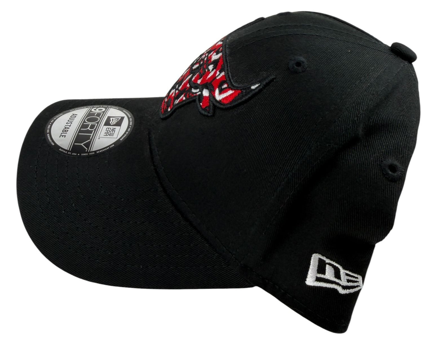 New Era x Chicago Bulls – 9Forty Cap "Graffiti Print" (Black/Red)