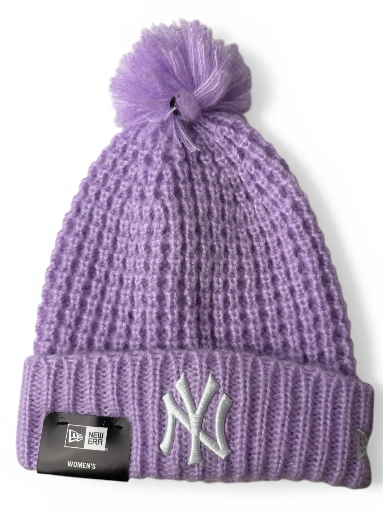 New Era x NY Yankees – Women's Waffle Knit Pom Beanie (Lavender)