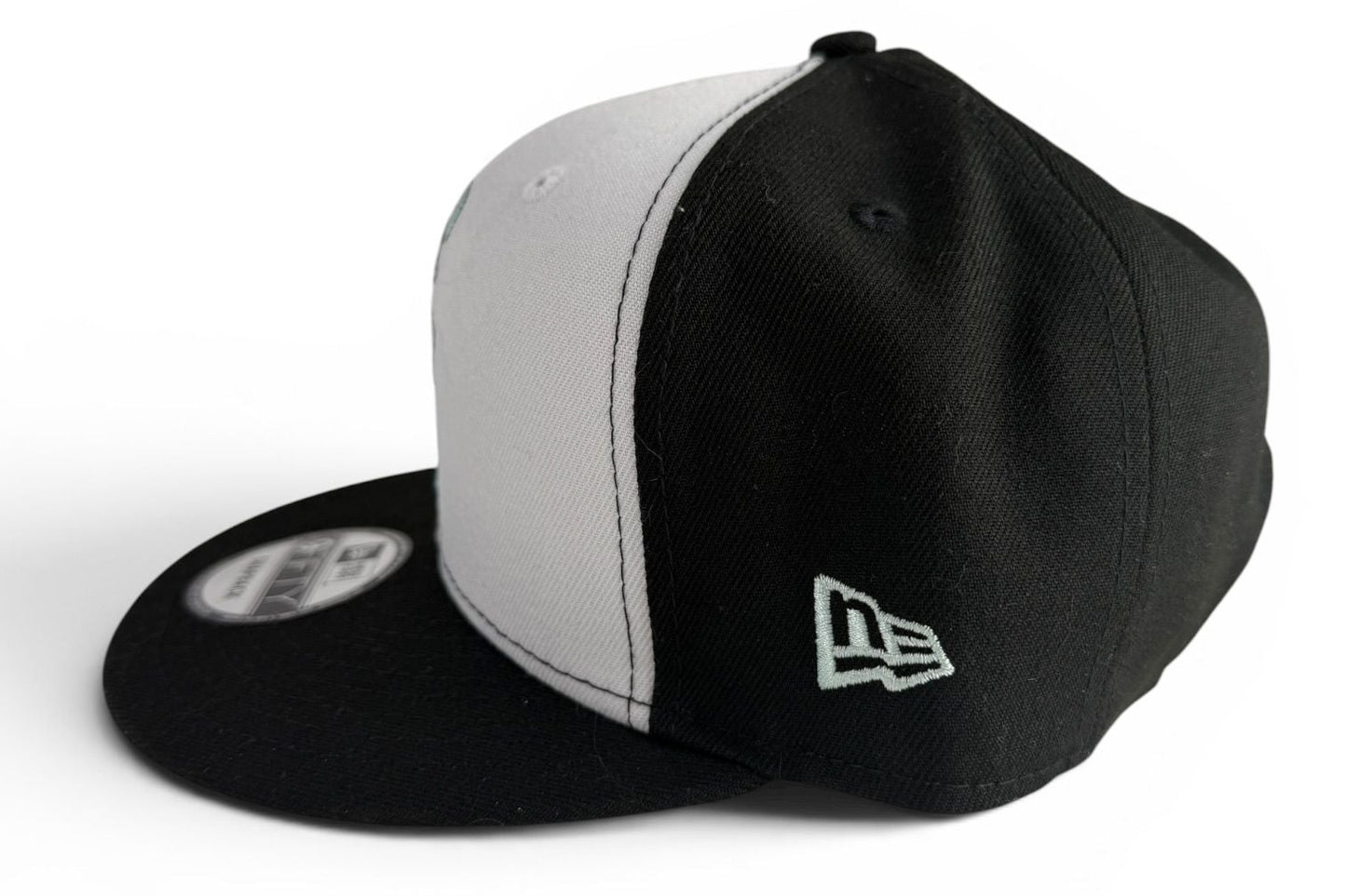 New Era 9FIFTY Snapback Cap Squidward Schwarz/Weiß